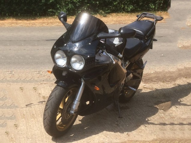 Großhandel Honda CBR900RR 893 Motorrad Verkleidung 1994-1995 - Glanzendes Schwarz